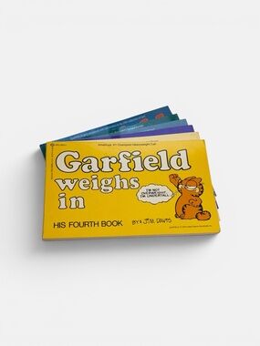 Set of 6 Vintage 80’s / 90’s  Garfield Soft Cover Books
